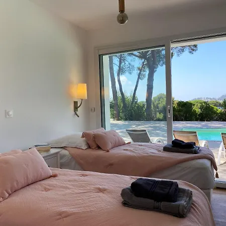 6 Chambres, Piscine, Vue Mer, A Proximite De La , Villa