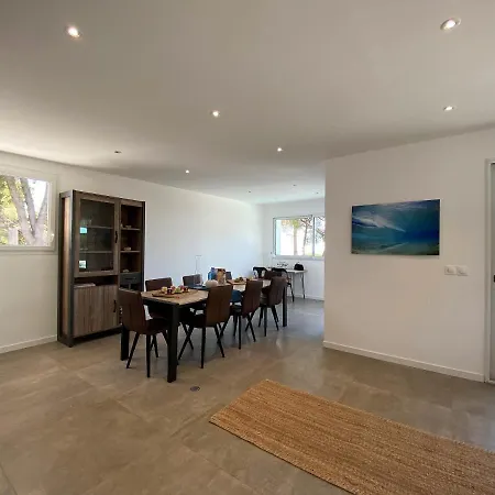 6 Chambres, Piscine, Vue Mer, A Proximite De La , 滨海卡瓦莱尔