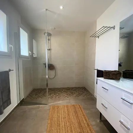 6 Chambres, Piscine, Vue Mer, A Proximite De La , 别墅 *