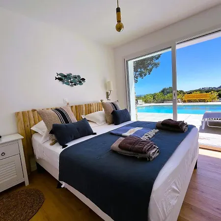 6 Chambres, Piscine, Vue Mer, A Proximite De La , 别墅 *