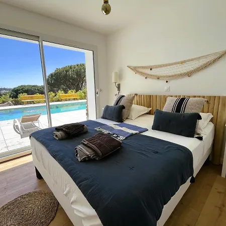 6 Chambres, Piscine, Vue Mer, A Proximite De La , * Cavalaire-sur-Mer