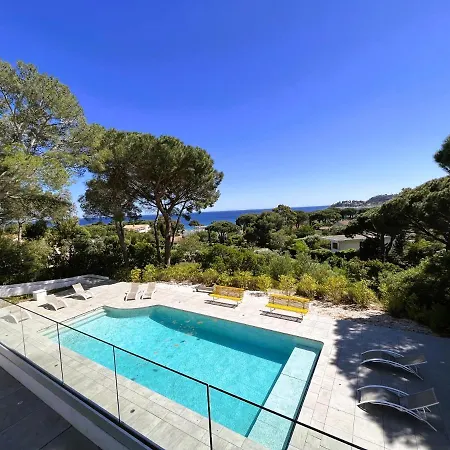 6 Chambres, Piscine, Vue Mer, A Proximite De La , 别墅 *